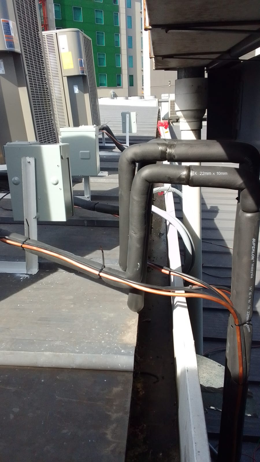 Técnicos trabajando